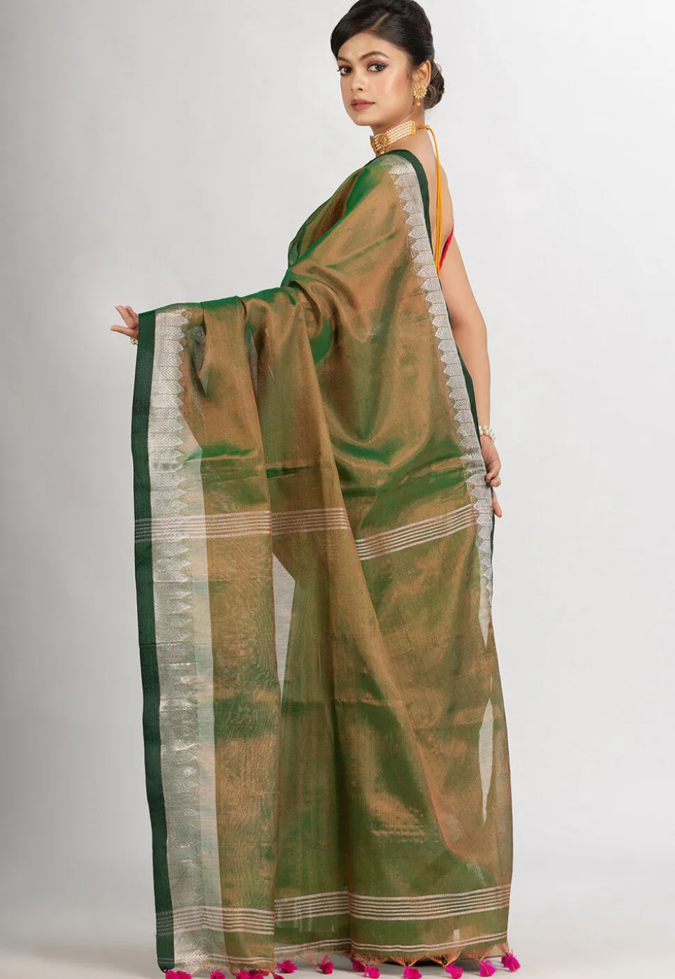 Handloom Cotton Saree in Dark Green