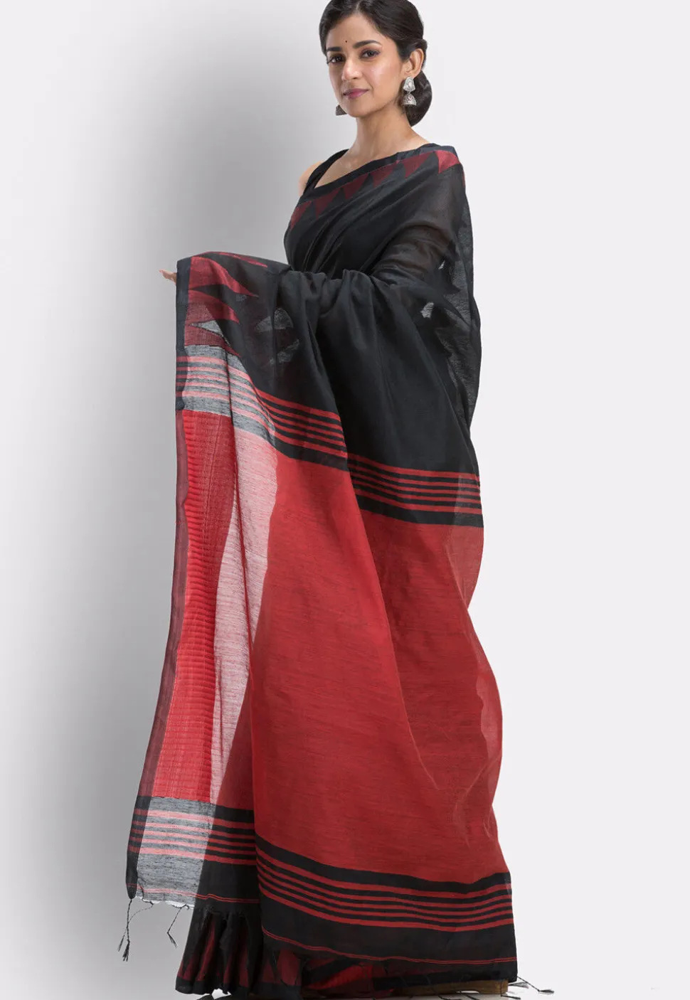 Handloom Cotton Saree in Black
