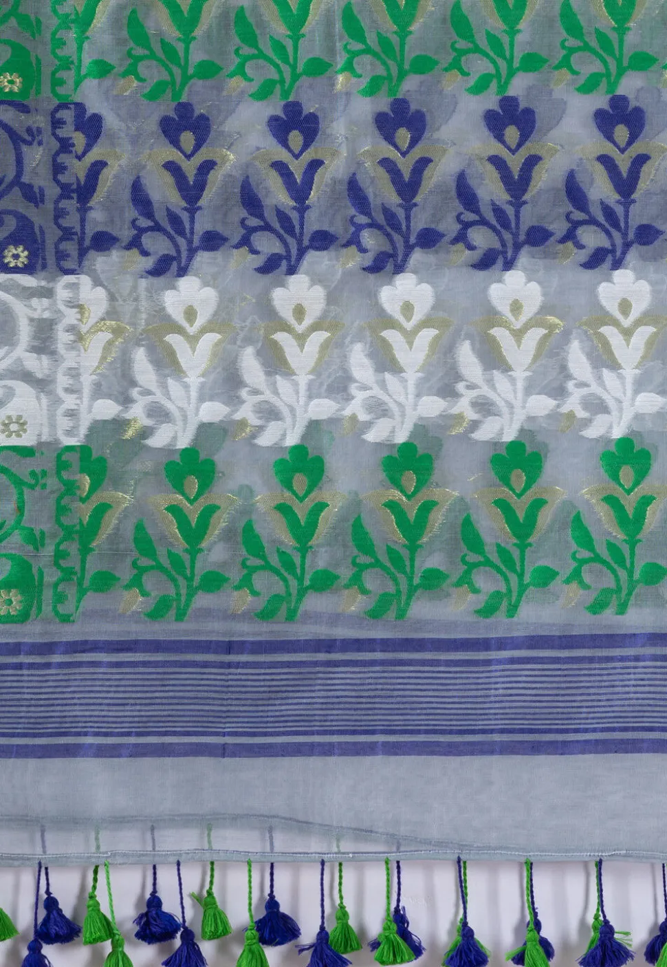 Handloom Cotton Saree in Grey