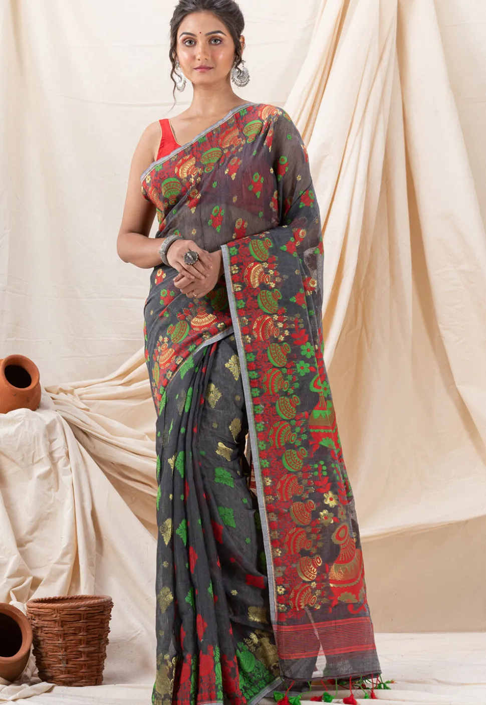 Handloom Cotton Saree in Dark Grey
