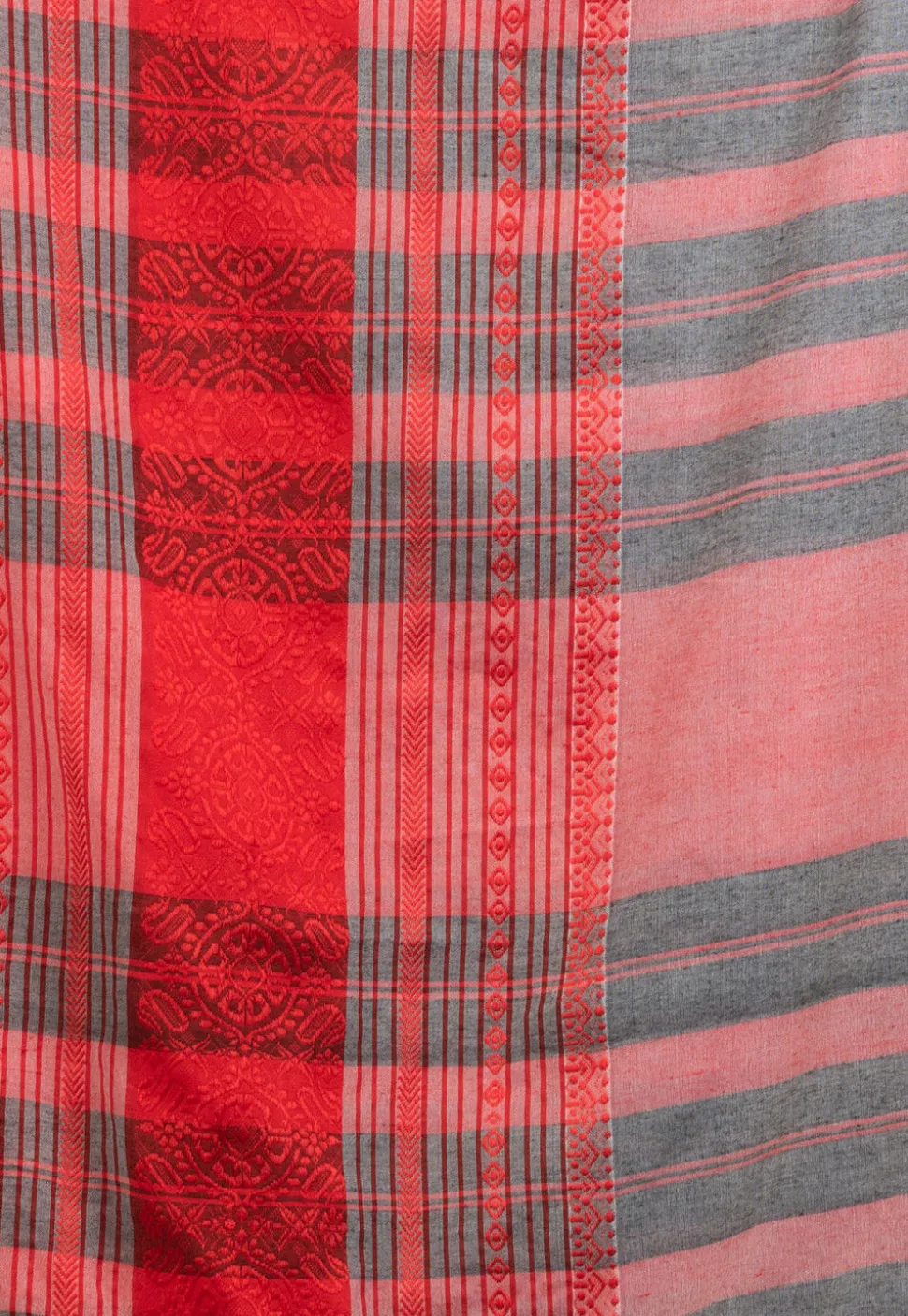 Handloom Cotton Saree in Grey