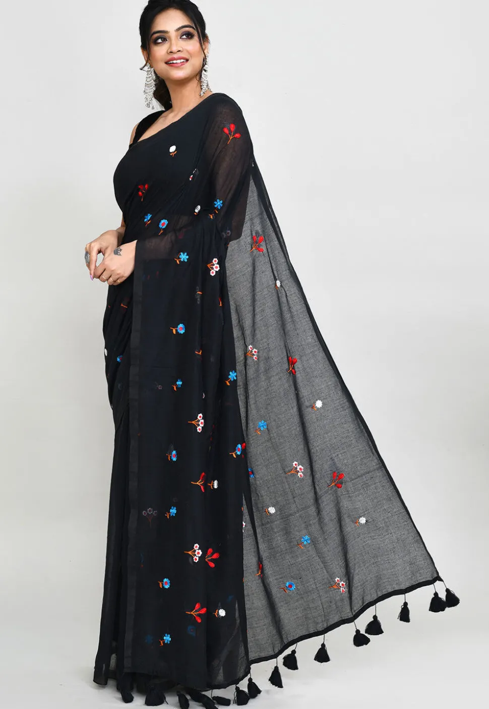 Handloom Cotton Saree in Black