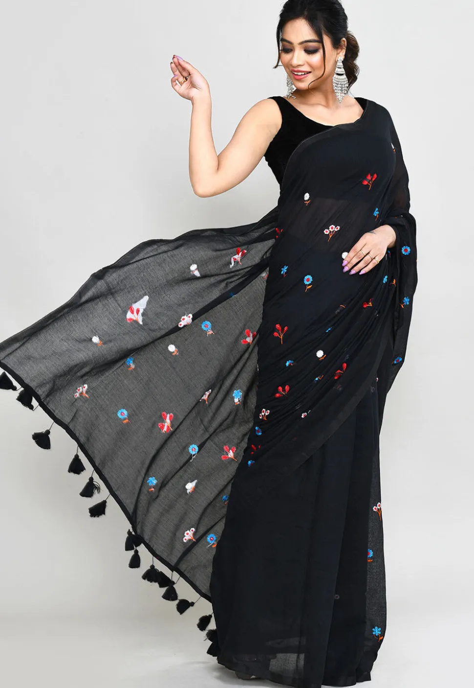 Handloom Cotton Saree in Black