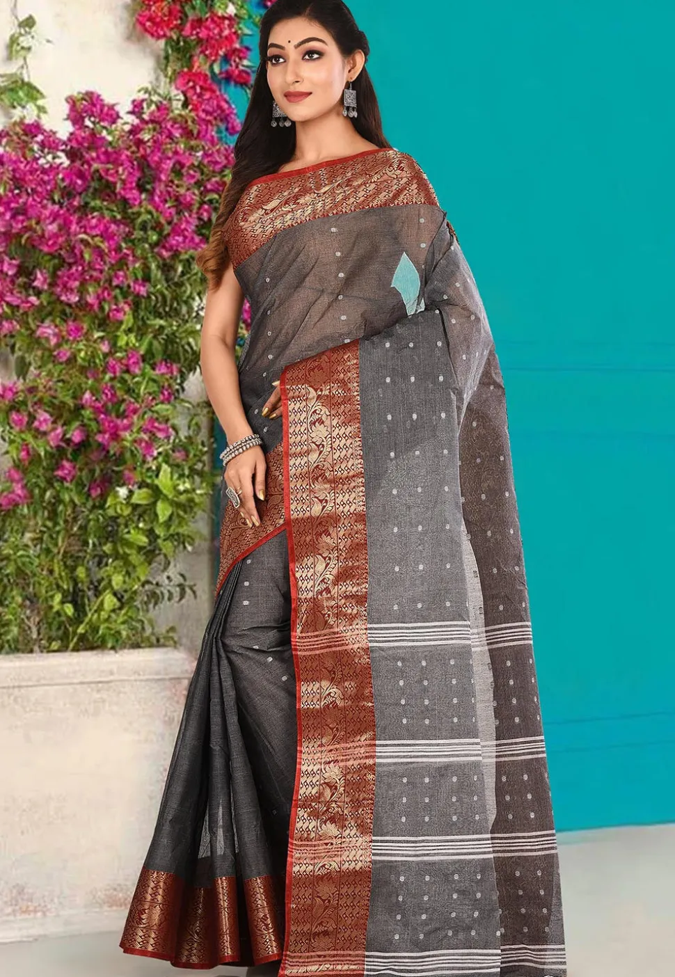 Handloom Cotton Tant Saree in Grey