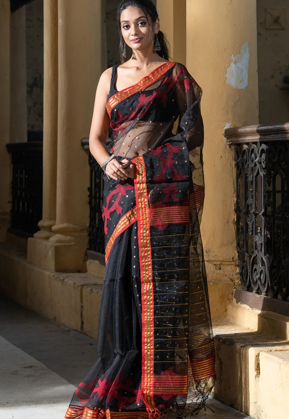 Handloom Jamdani Art Silk Saree in Black