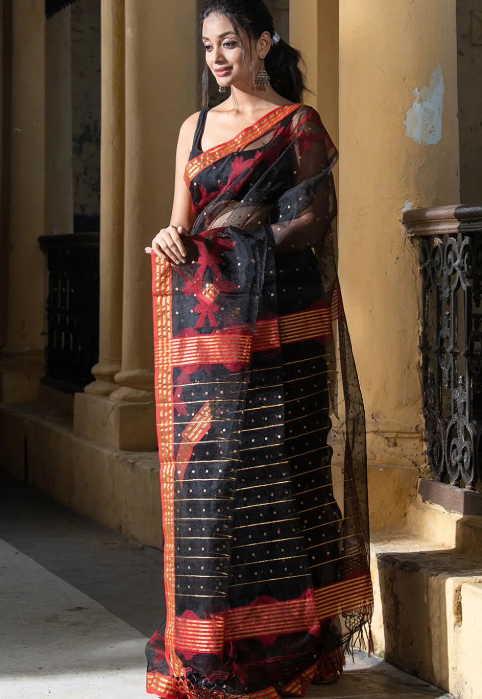 Handloom Jamdani Art Silk Saree in Black