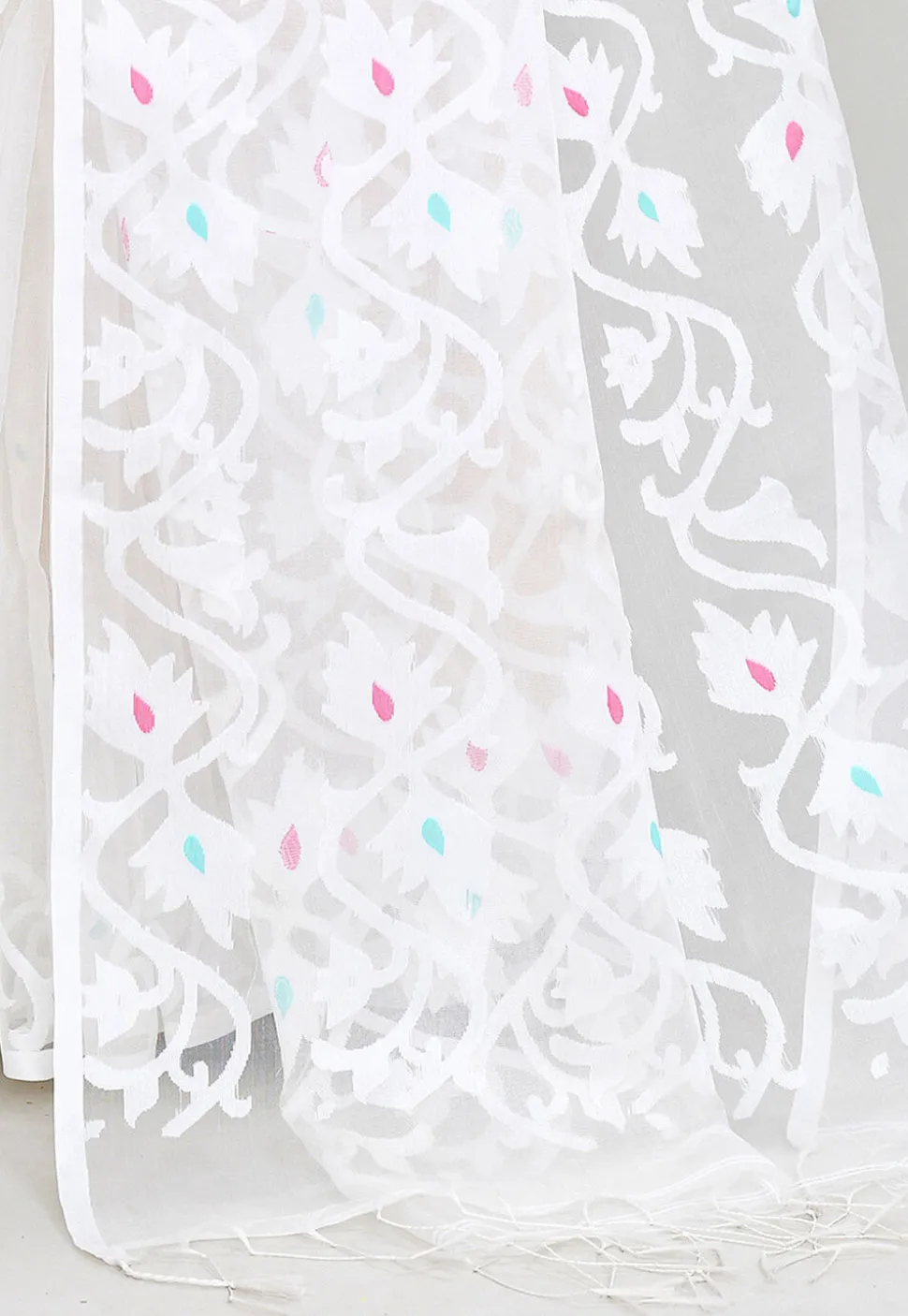 Handloom Jamdani Art Silk Saree in White
