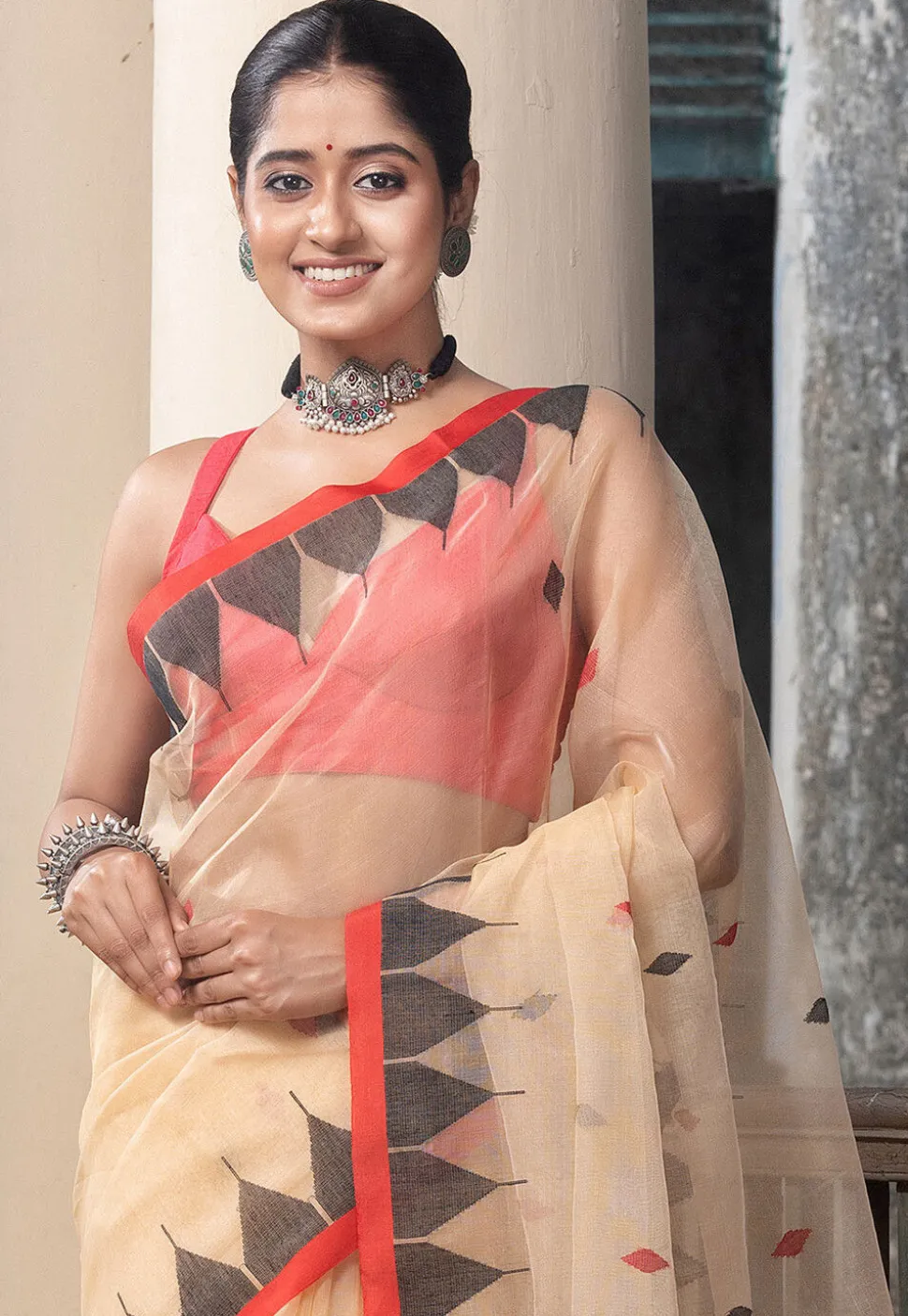 Handloom Jamdani Art Silk Saree in Beige