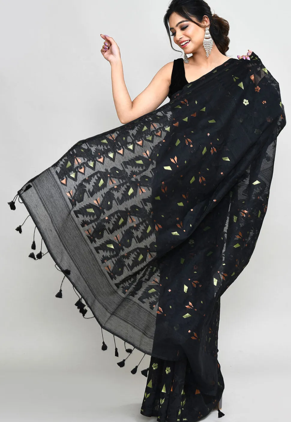 Handloom Jamdani Cotton Silk Saree in Black