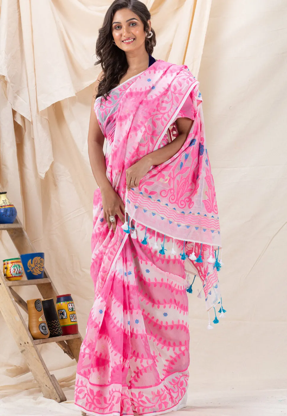 Handloom Jamdani Cotton Saree in White and Pink
