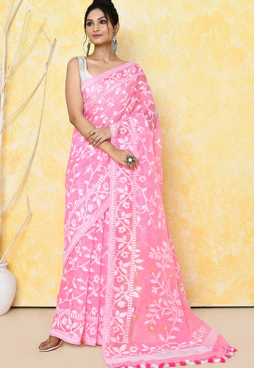 Handloom Jamdani Cotton Silk Saree in Pink
