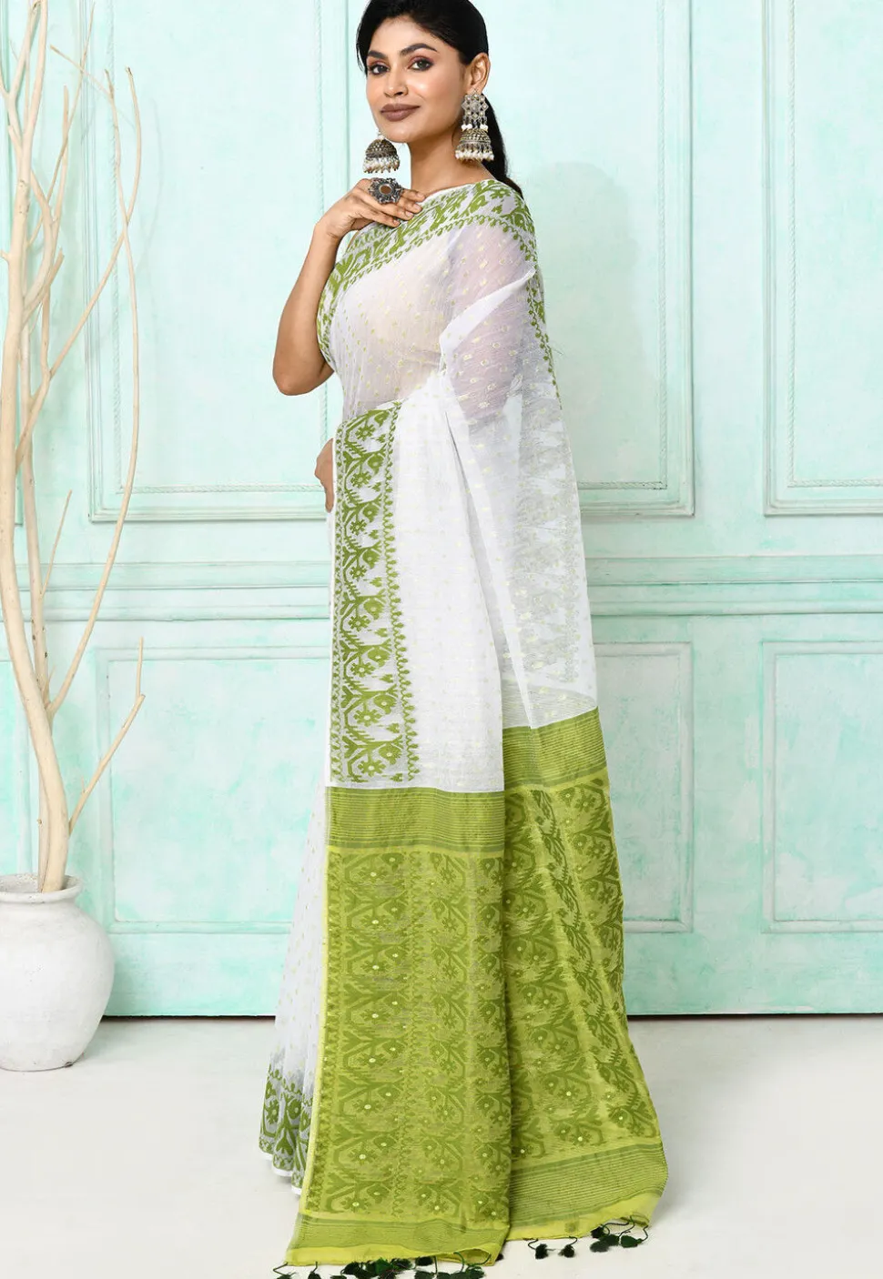 Handloom Jamdani Cotton Silk Saree in White