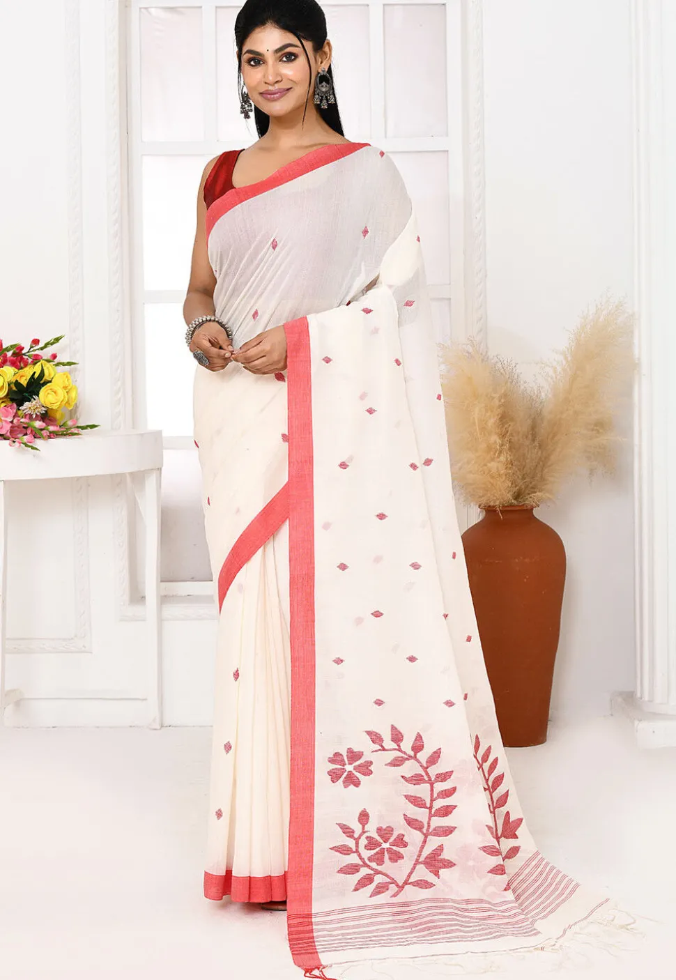 Handloom Jamdani Pure Cotton Saree in White