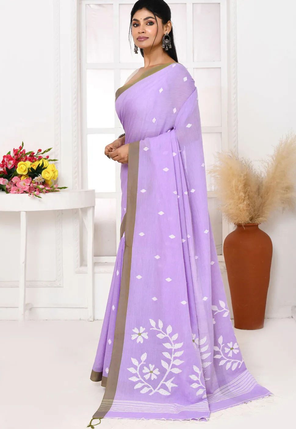 Handloom Jamdani Pure Cotton Saree in Purple