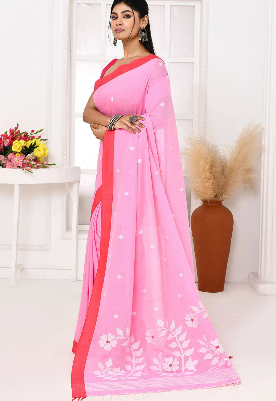 Handloom Jamdani Pure Cotton Saree in Pink