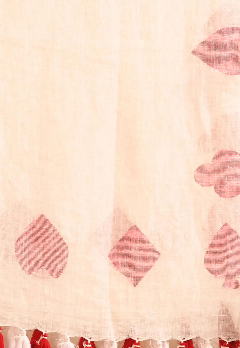 Handloom Jamdani Pure Linen Saree in Peach