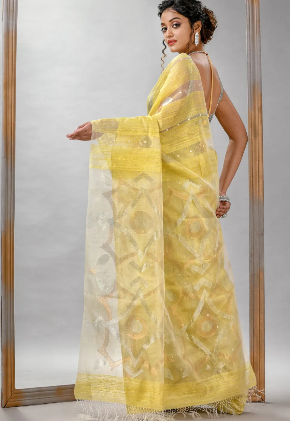 Handloom Jamdani Pure Matka Silk Saree in Yellow