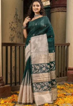 Handloom Jamdani Pure Matka Silk Saree in Dark Green