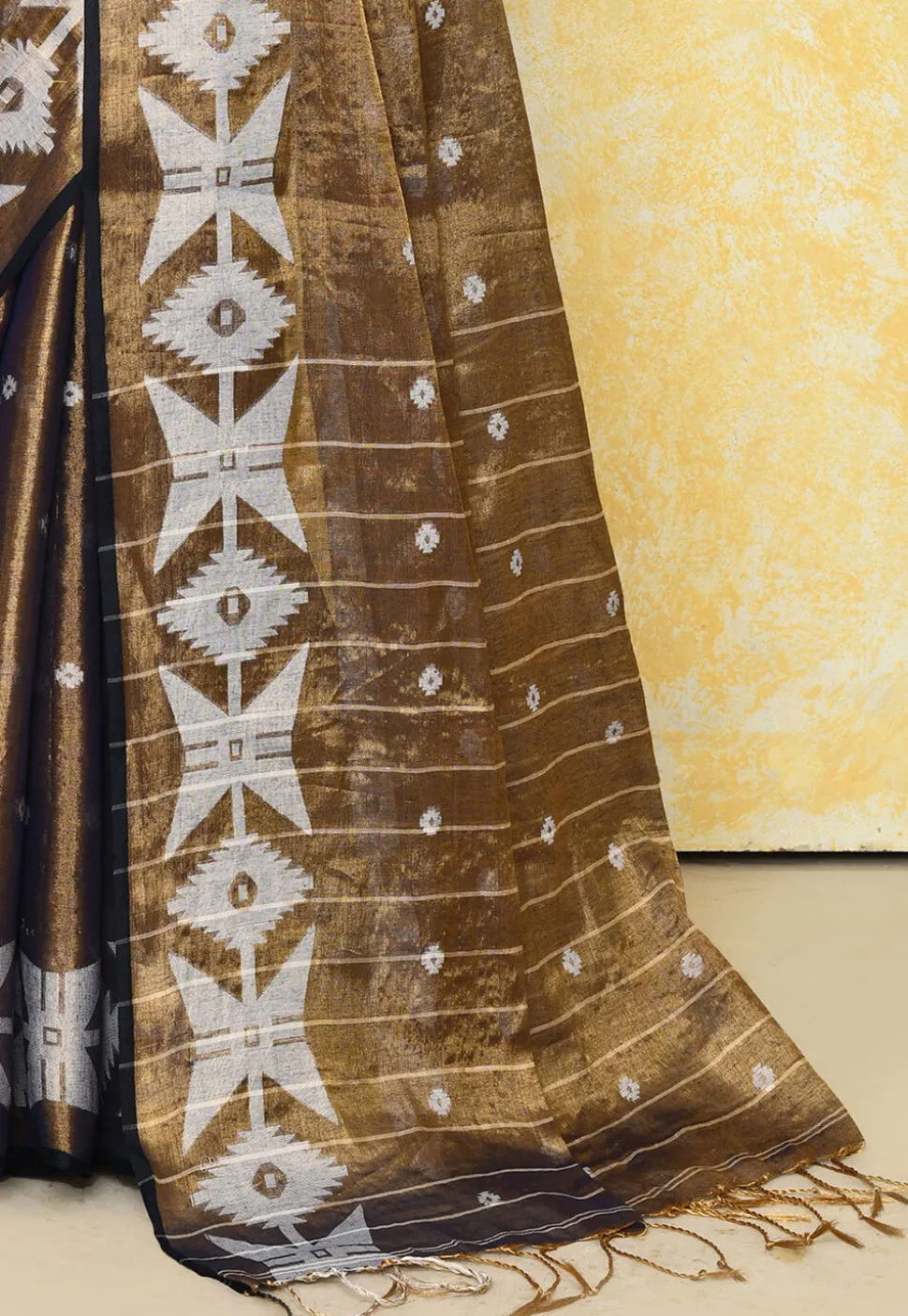 Handloom Jamdani Tissue Silk Saree in Brown