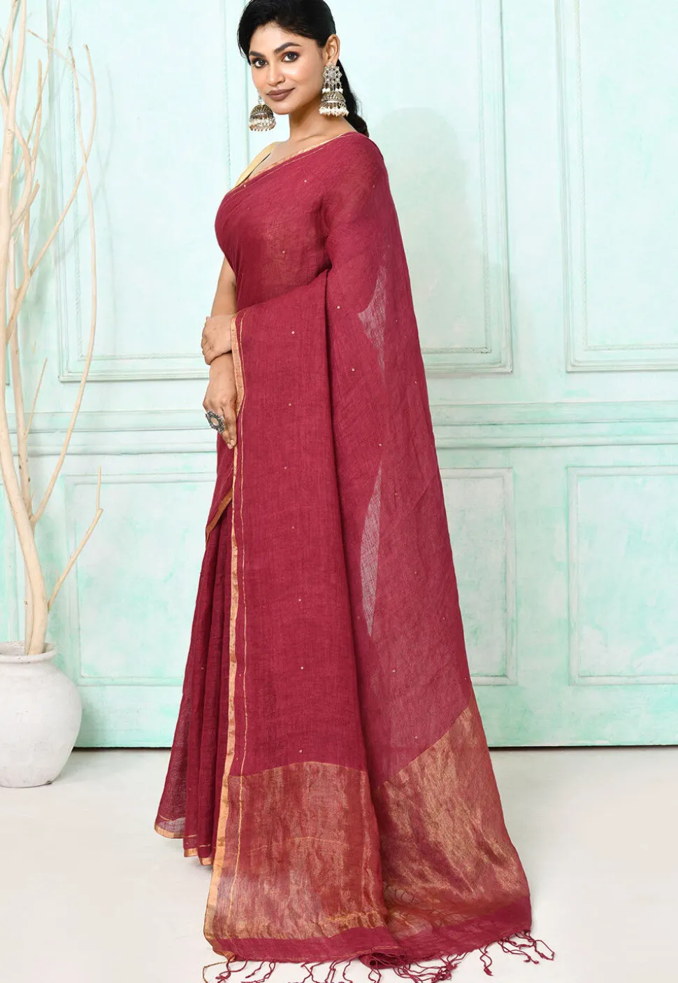 Handloom Linen Silk Saree in Maroon