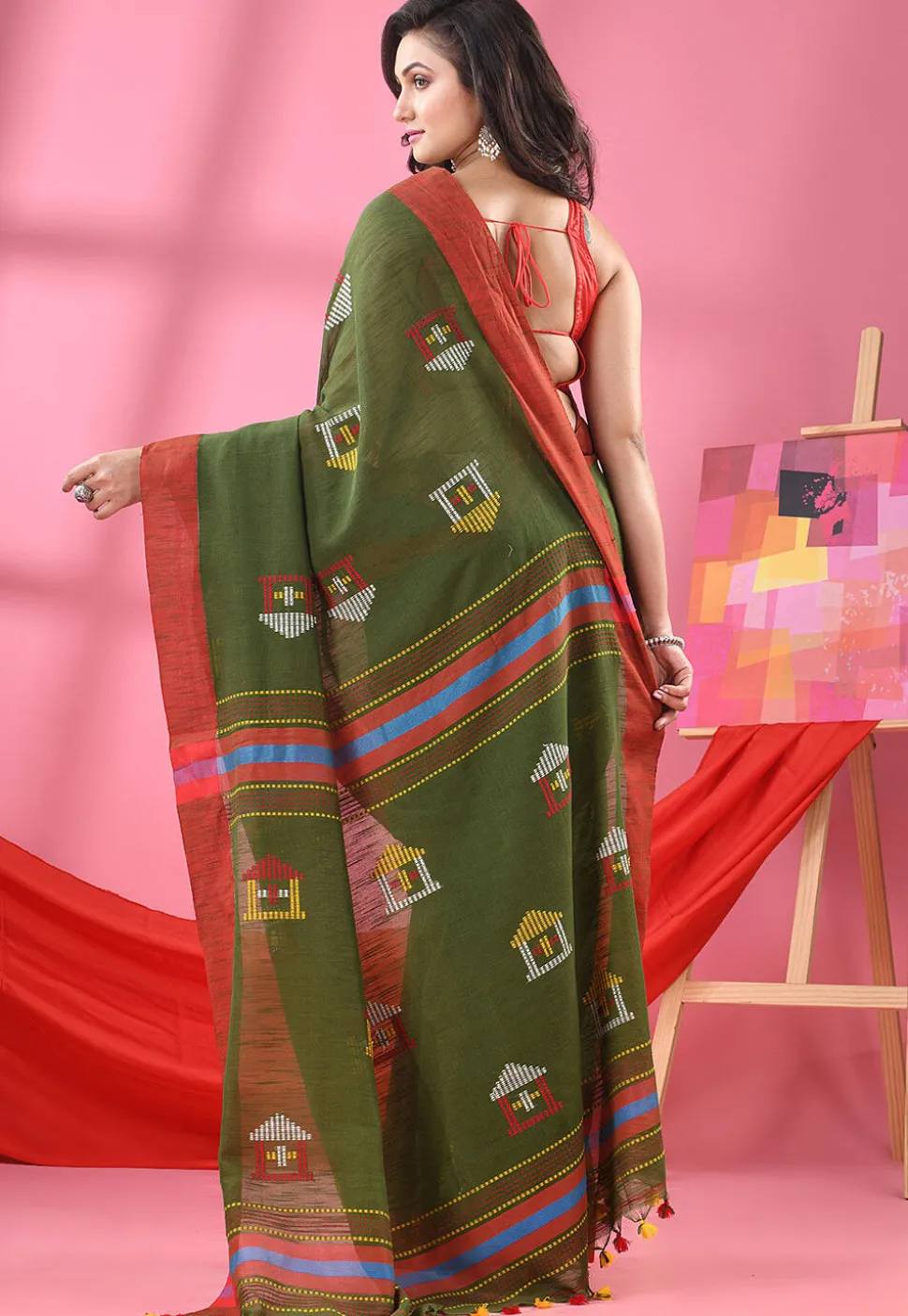Handloom Pure Cotton Saree in Dark Olive Green