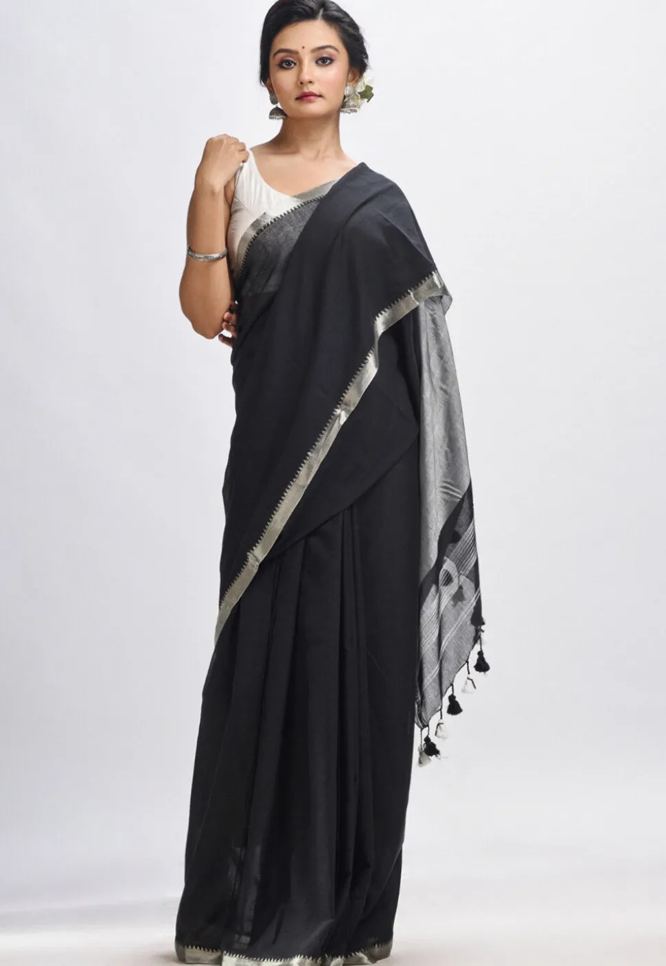 Handloom Pure Cotton Saree in Black