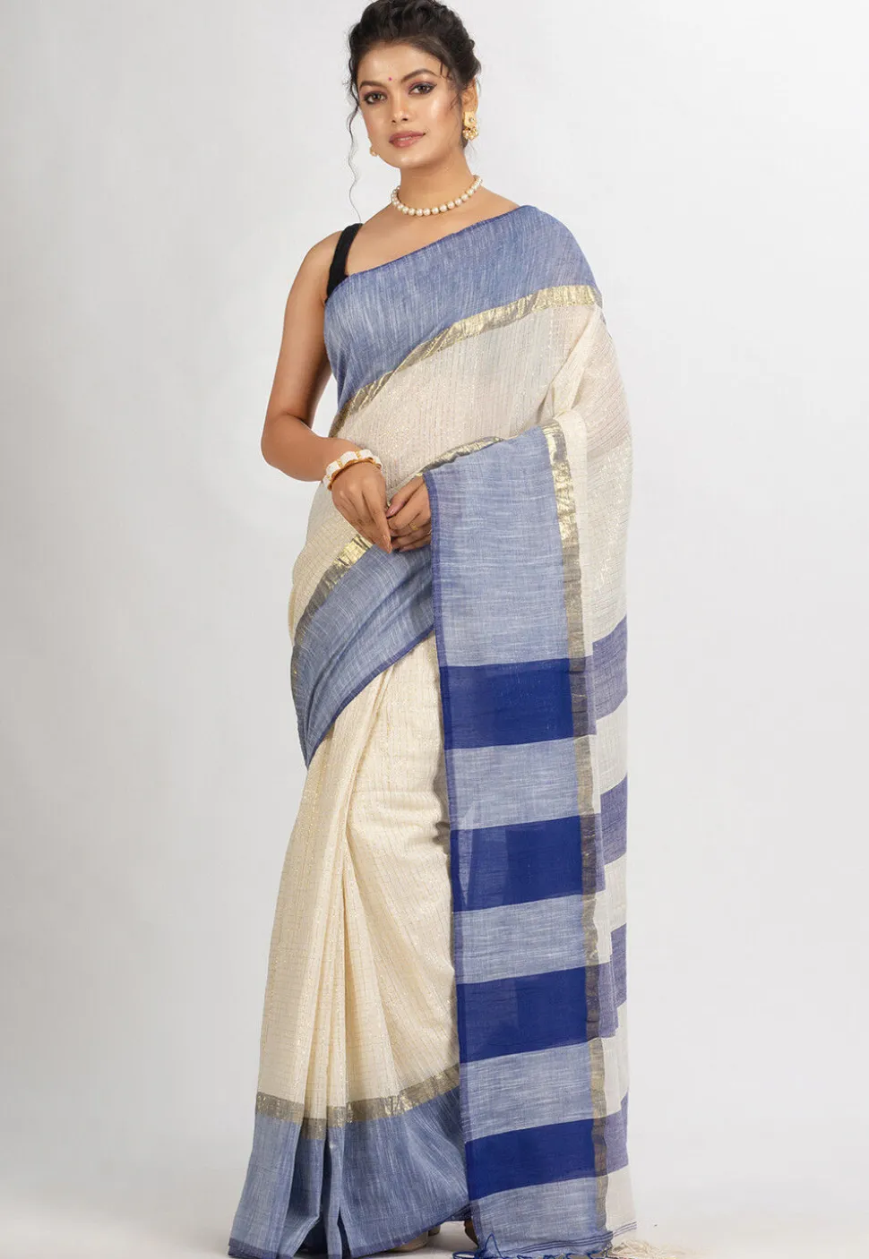 Handloom Pure Cotton Saree in Off White
