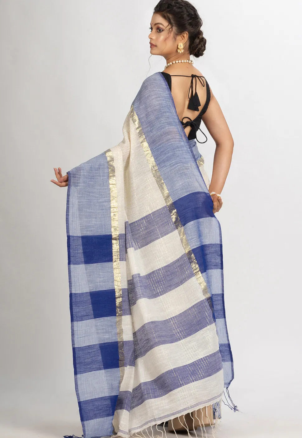 Handloom Pure Cotton Saree in Off White