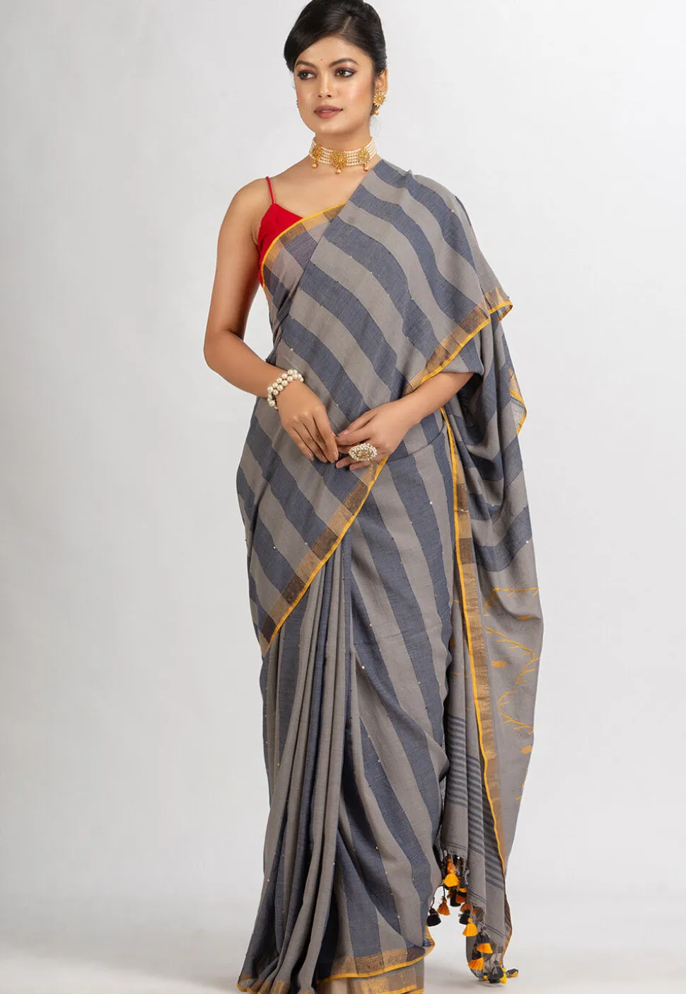 Handloom Pure Cotton Saree in Grey and Dusty Blue