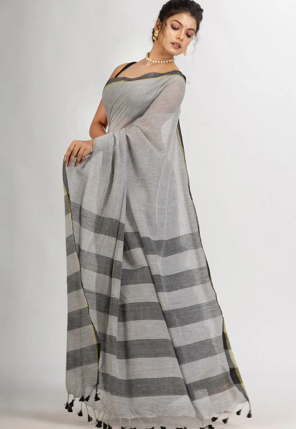 Handloom Pure Cotton Saree in White and Black