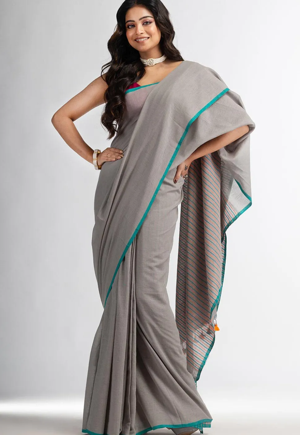 Handloom Pure Cotton Saree in Light Grey