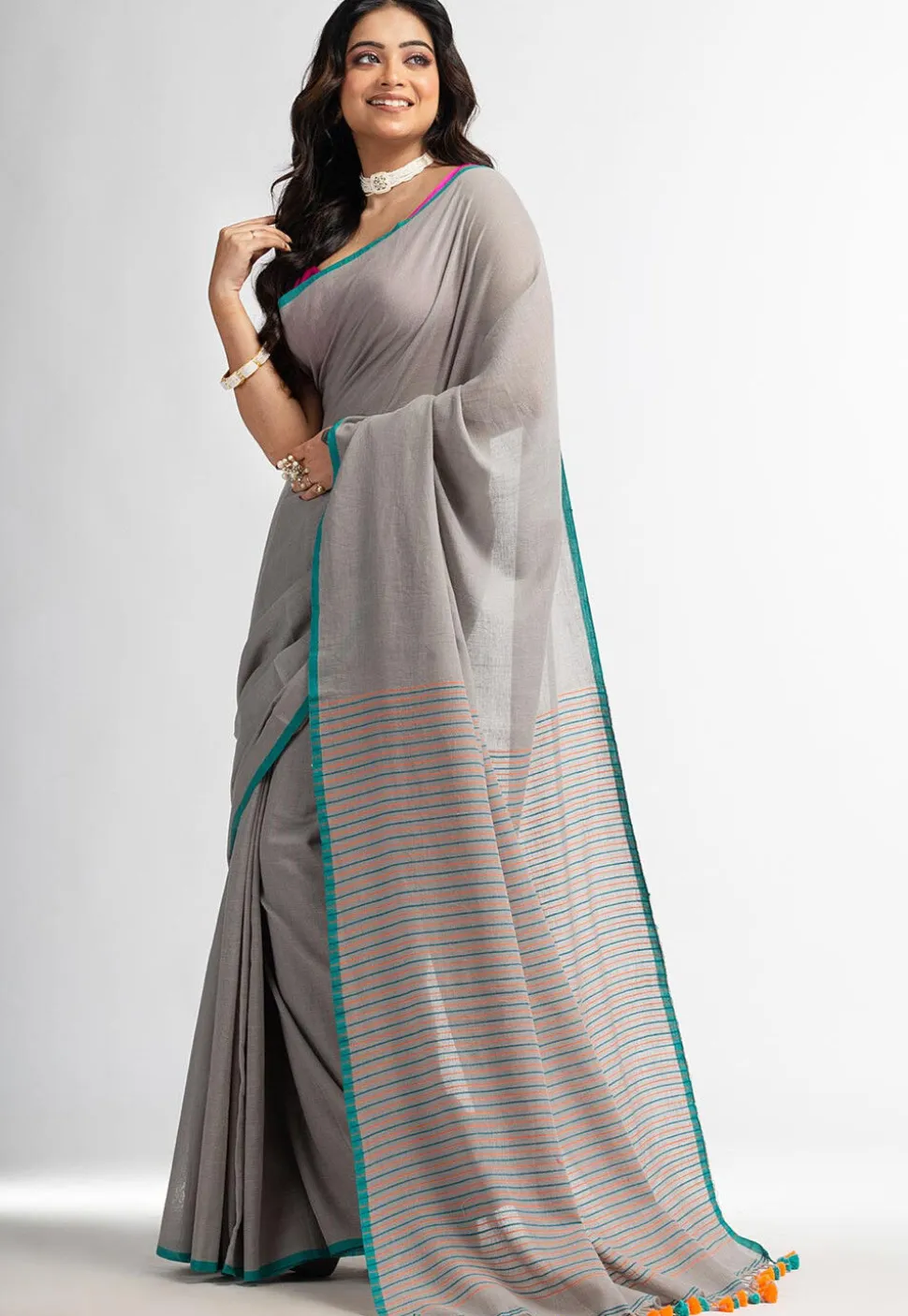 Handloom Pure Cotton Saree in Light Grey