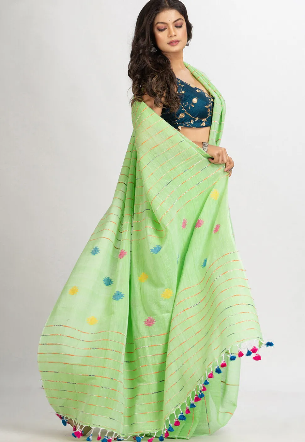Handloom Pure Cotton Saree in Light Green