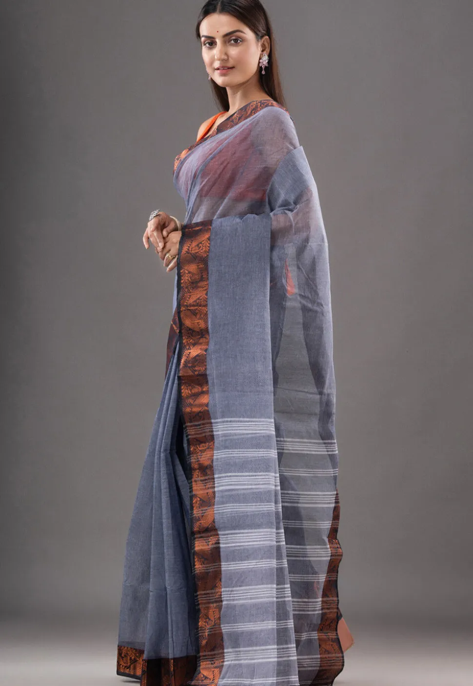 Handloom Pure Cotton Tant Saree in Grey