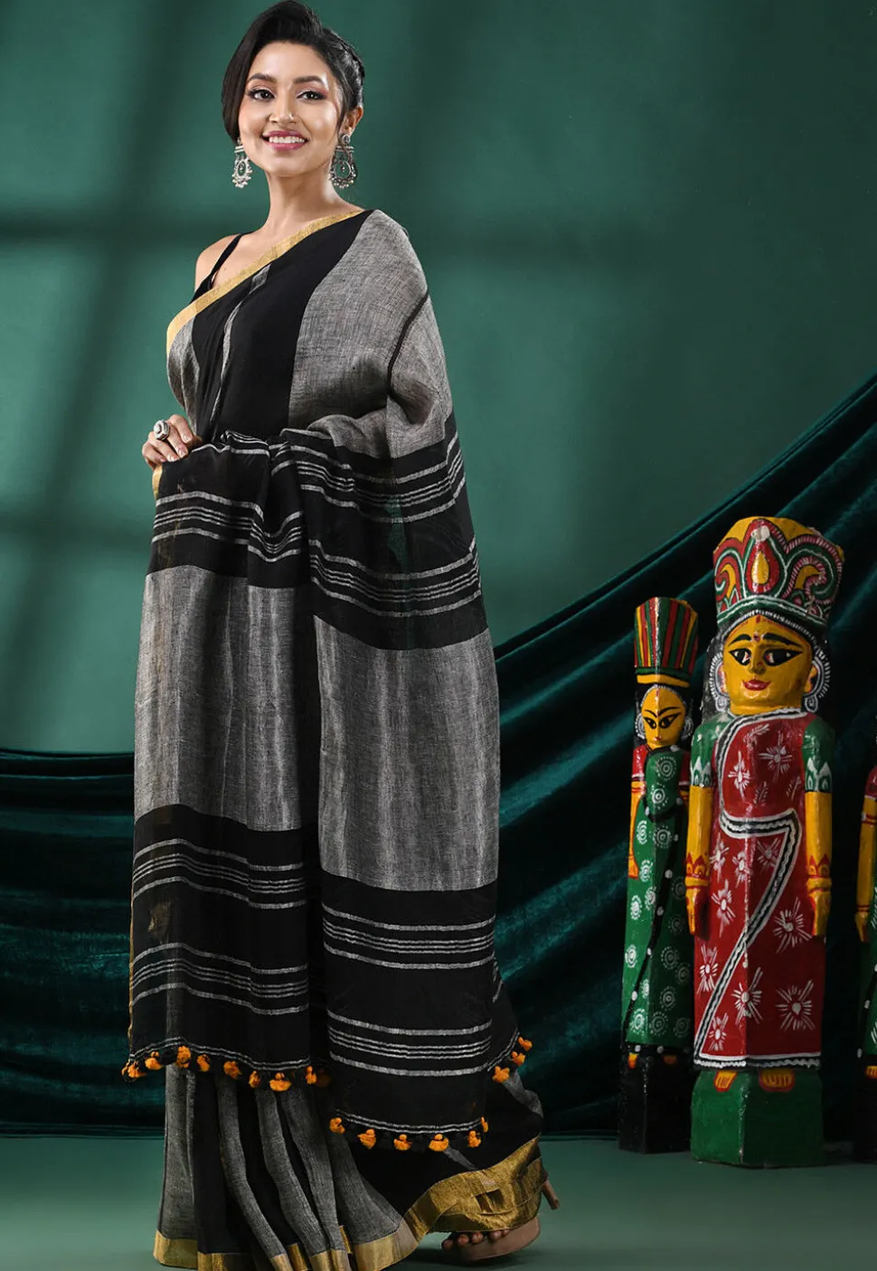 Handloom Pure Linen Saree in Black and Grey