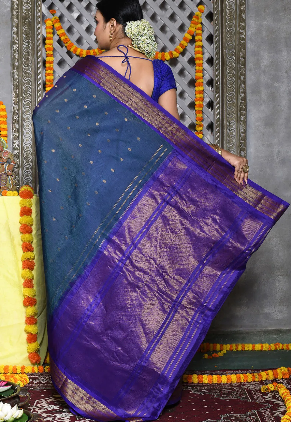 Handloom Pure Silk Cotton Gadwal Saree in Teal Blue