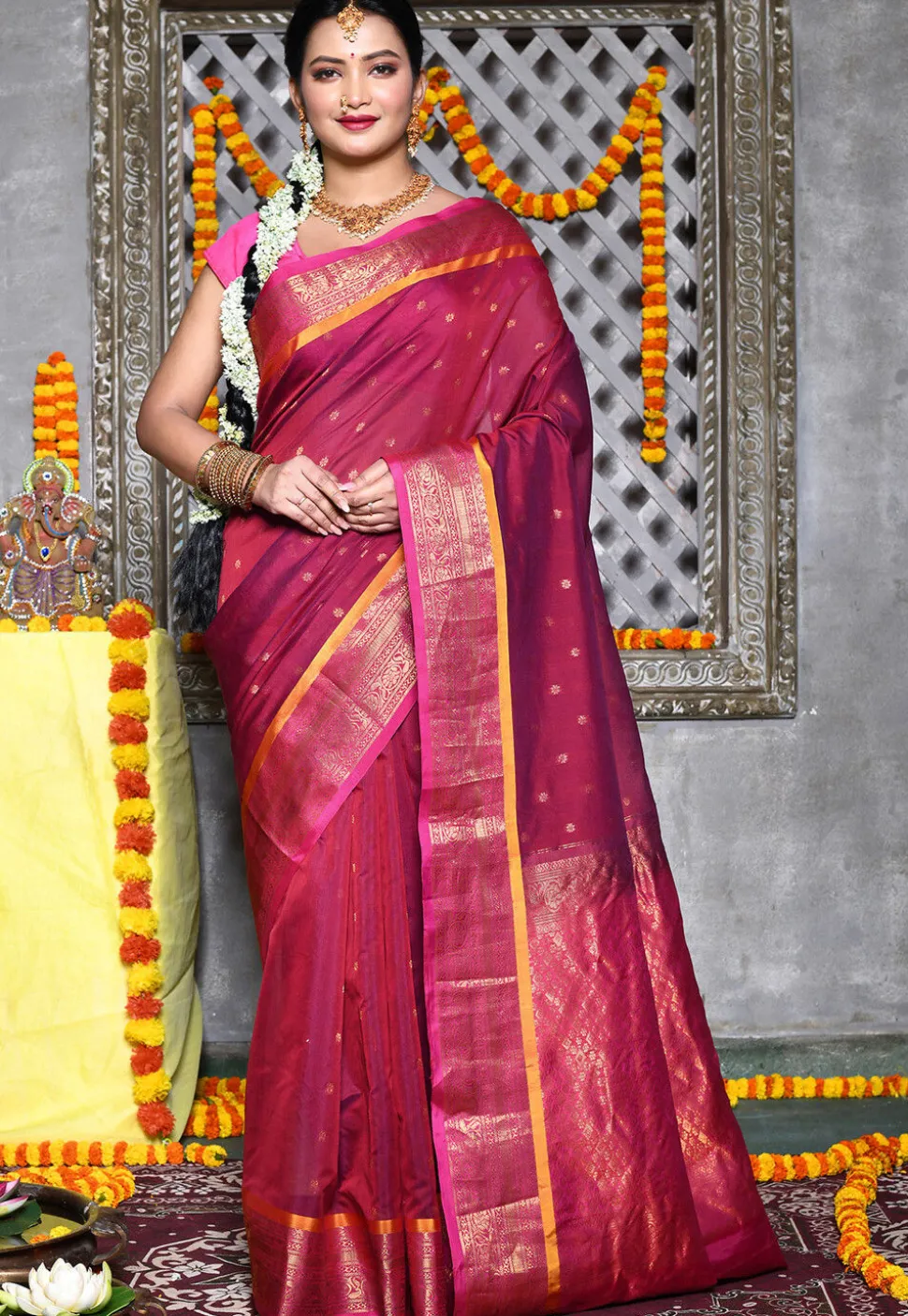 Handloom Pure Silk Cotton Gadwal Saree in Magenta