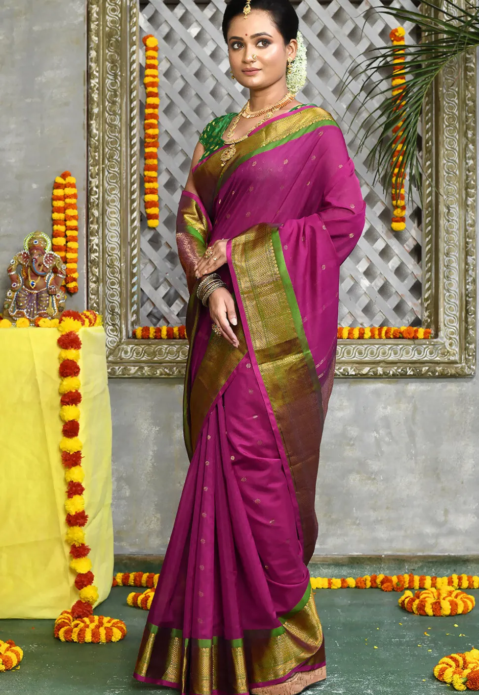 Handloom Pure Silk Cotton Gadwal Saree in Magenta