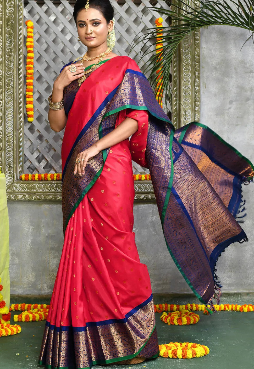 Handloom Pure Silk Gadwal Saree in Orange and Pink Dual Tone