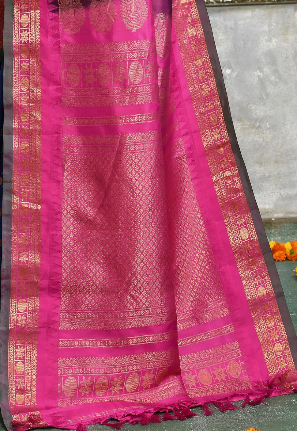 Handloom Pure Silk Gadwal Saree in Royal Blue