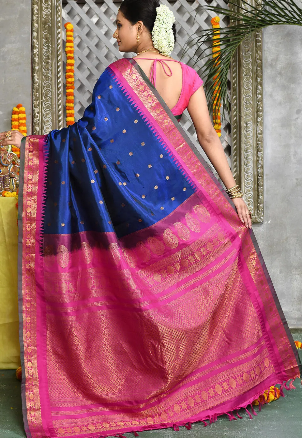 Handloom Pure Silk Gadwal Saree in Royal Blue