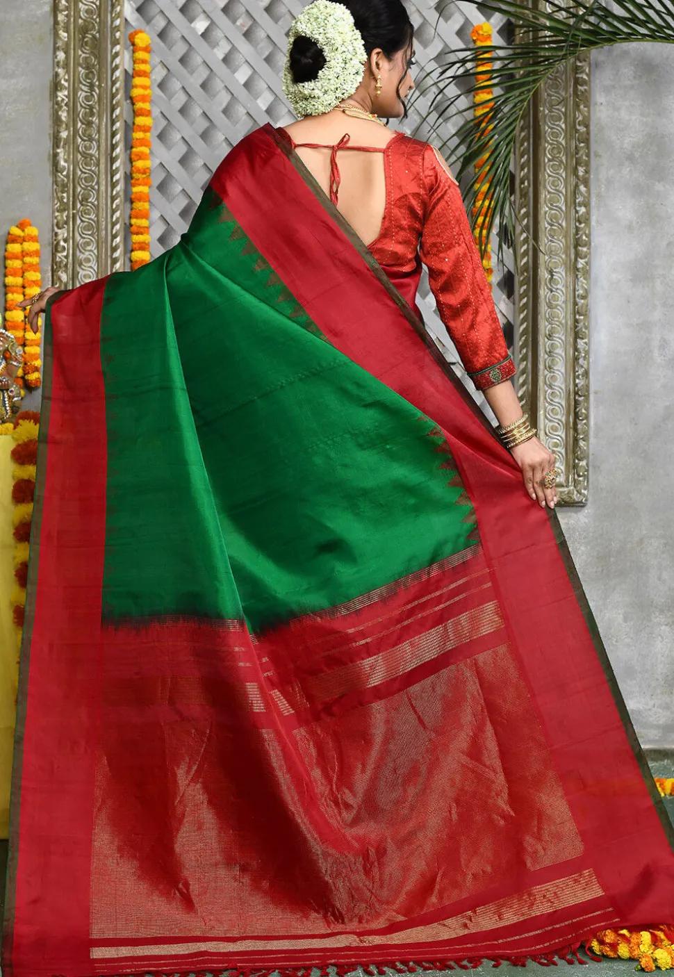 Handloom Pure Silk Gadwal Saree in Green