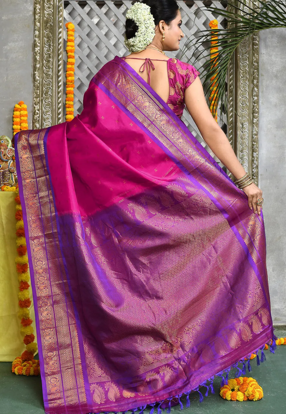 Handloom Pure Silk Gadwal Saree in Pink