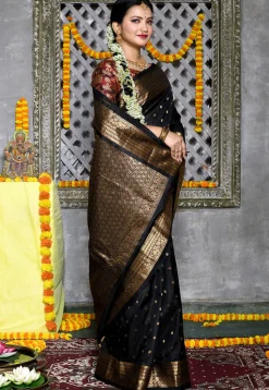 Handloom Pure Silk Gadwal Saree in Black