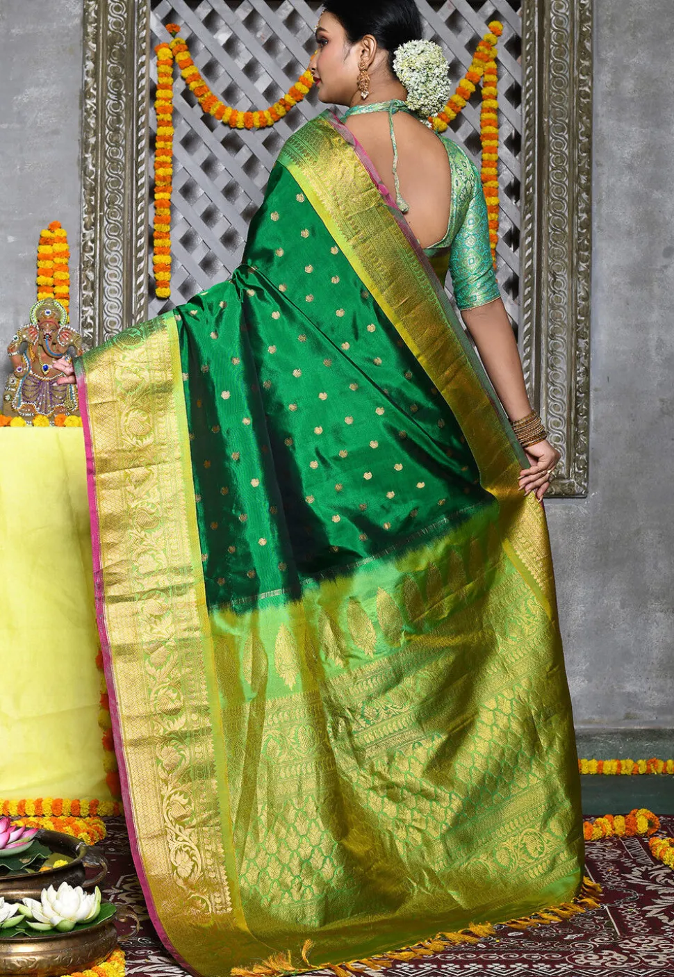 Handloom Pure Silk Gadwal Saree in Green
