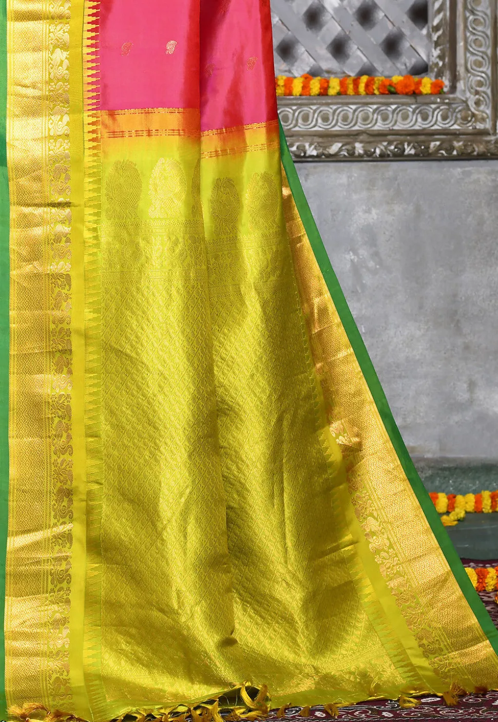 Handloom Pure Silk Gadwal Saree in Pink