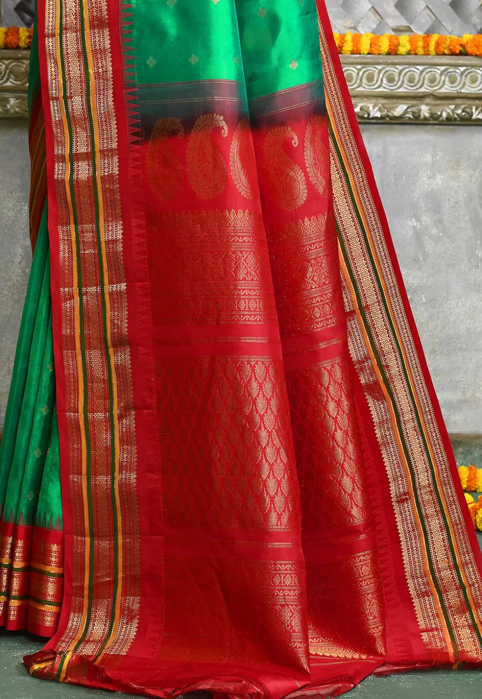 Handloom Pure Silk Gadwal Saree in Green