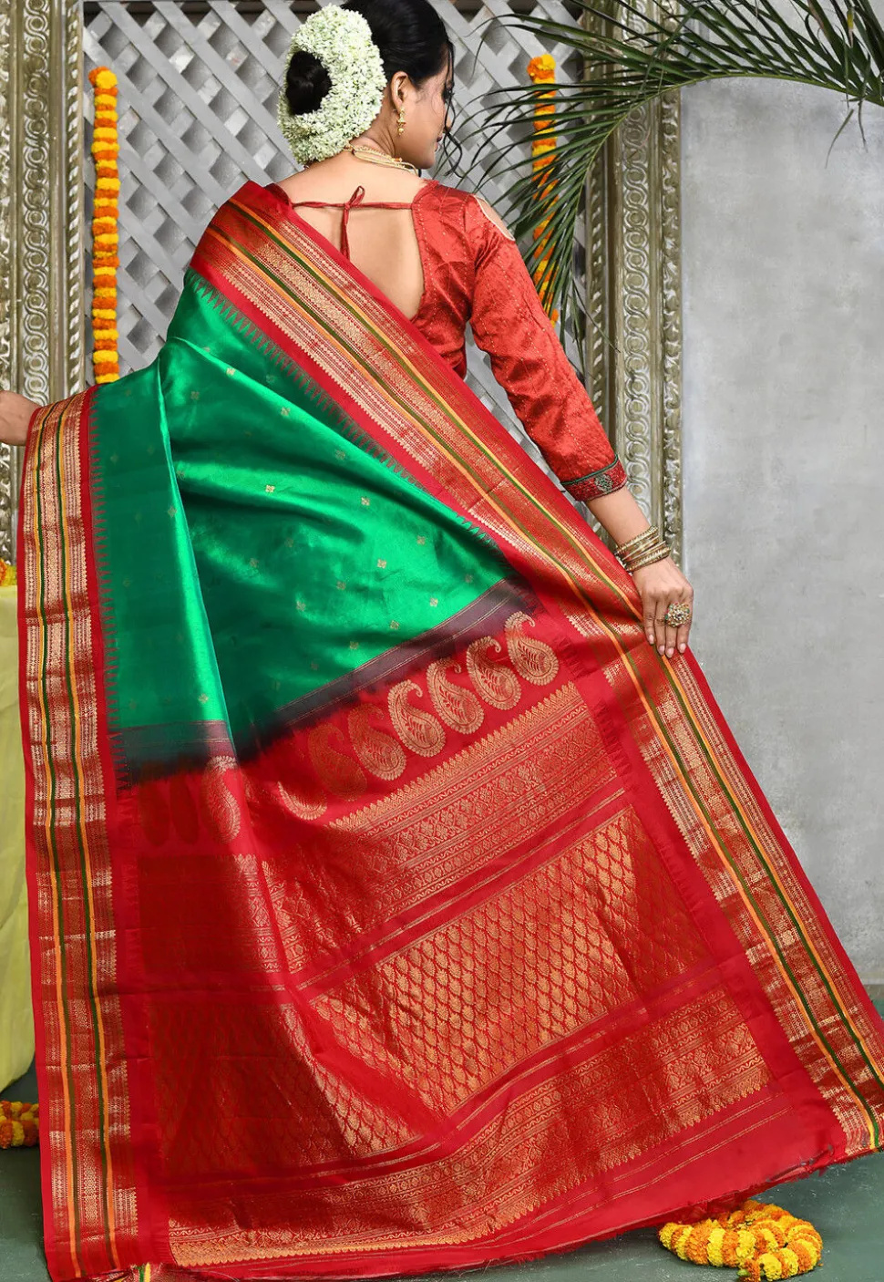 Handloom Pure Silk Gadwal Saree in Green