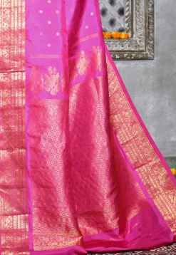 Handloom Pure Silk Gadwal Saree in Fuchsia