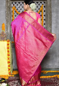 Handloom Pure Silk Gadwal Saree in Fuchsia